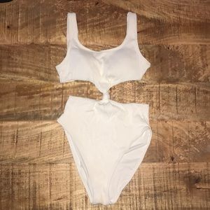 CUPSHE One piece bathing suit